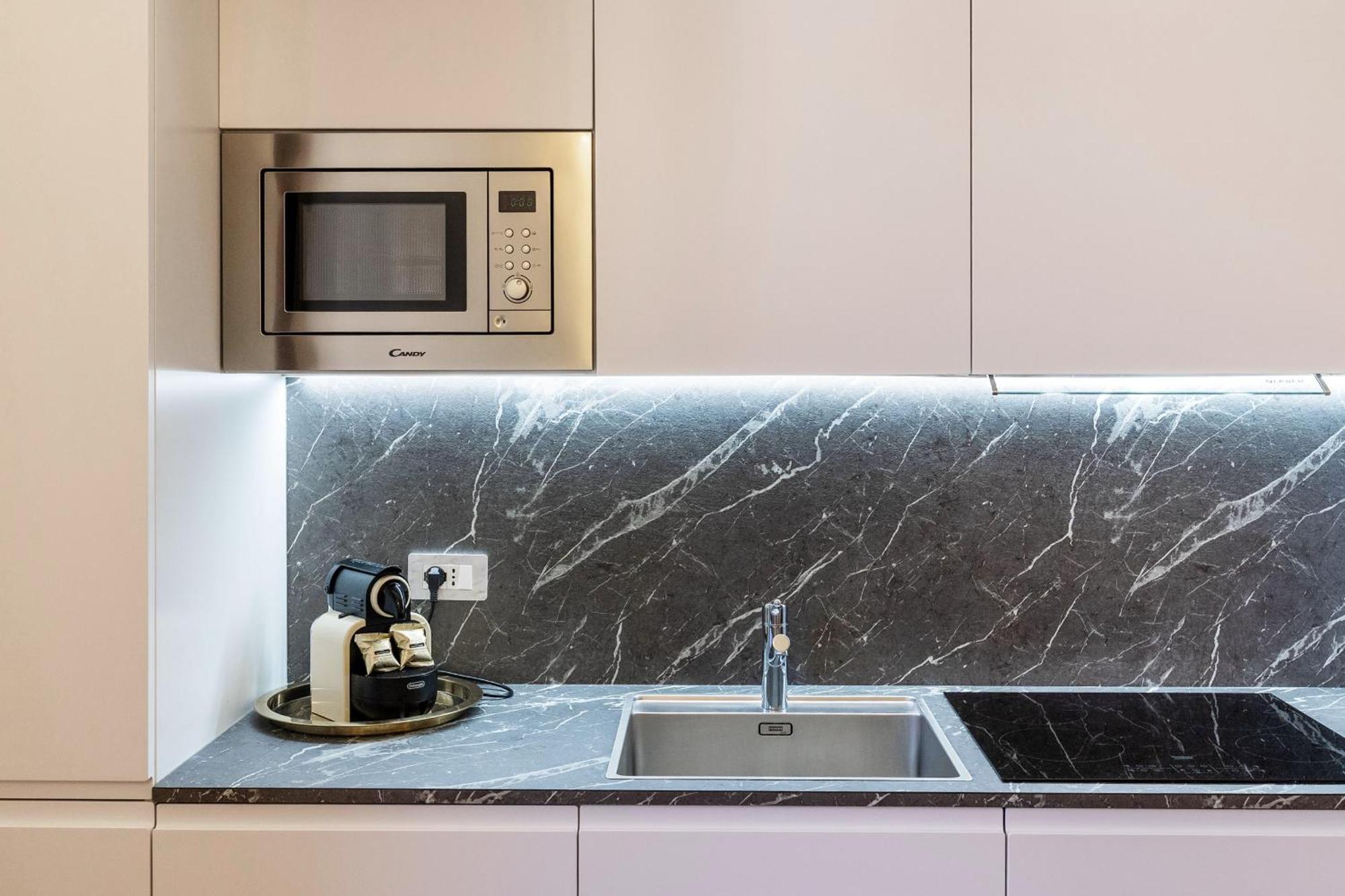 Casa Bella 16 - 8 Min To Metro, 15 Min To Lin Airport, University Area מילאנו מראה חיצוני תמונה